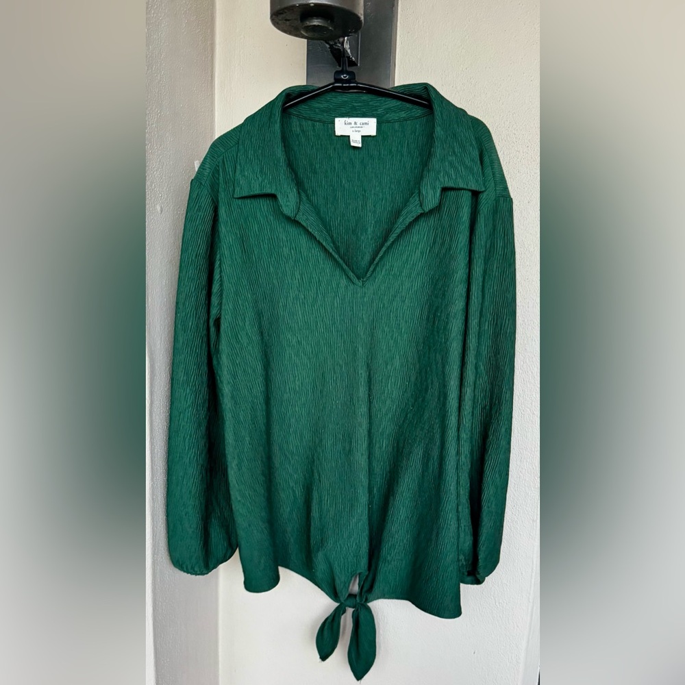 Kim & Cami Green V-Neck 3/4 Sleeve Pullover Top Wavy Texture Tie Front Collar XL
